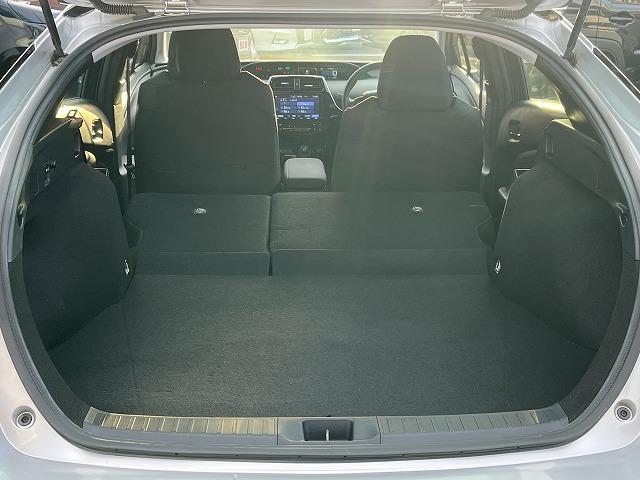 プリウス Ａ　純正ＳＤナビ　全方位モニター　クルーズコントロール　フルセグＴＶ　ＥＴＣ２．０　ＬＥＤライト　フォグライト　ステアリングリモコン　ブルートゥース　プッシュスタート　衝突軽減ブレーキ　パワーシート（59枚目）