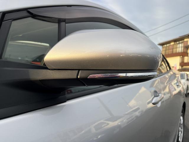 プリウス Ａ　純正ＳＤナビ　全方位モニター　クルーズコントロール　フルセグＴＶ　ＥＴＣ２．０　ＬＥＤライト　フォグライト　ステアリングリモコン　ブルートゥース　プッシュスタート　衝突軽減ブレーキ　パワーシート（68枚目）