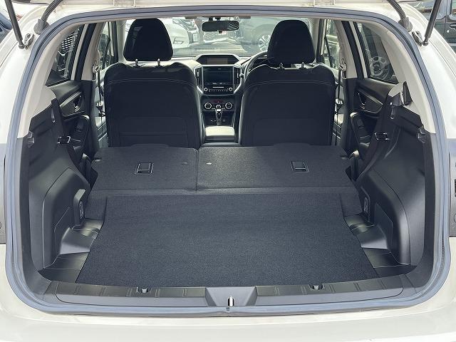 インプレッサスポーツ １．６ｉ－Ｓアイサイト　純正ナビ　レーダークルーズコントロール　パワーシート　前後ドラレコ　フルセグＴＶ　バックカメラ　ブルートゥース　ステアリングリモコン　ＥＴＣ　ＬＥＤ　プッシュスタート　ステアシフト　アイサイト（11枚目）