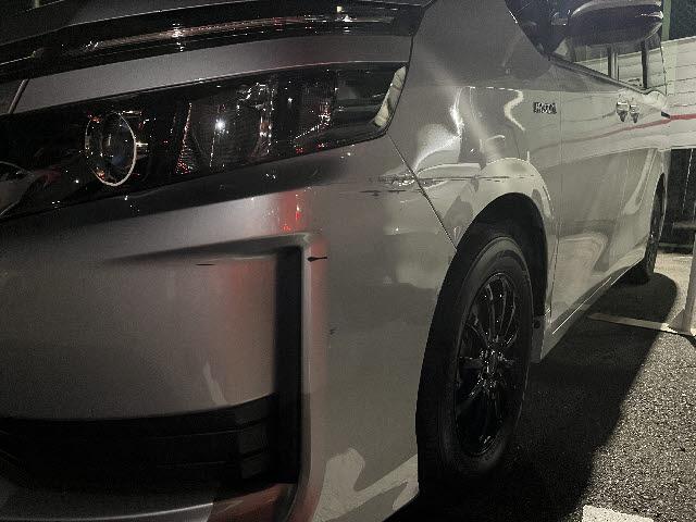 ヴォクシー ハイブリッドＸ　メモリーナビ　パワースライドドア　衝突軽減　バックカメラ　ＥＴＣ　フルセグＴＶ　プッシュスタート　オートライト　キーフリー　ＬＥＤライト　ブルートゥース　ＤＶＤ再生　メモリーナビ　パワースライドドア（2枚目）