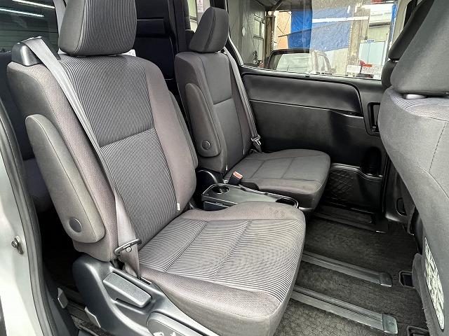 ヴォクシー ハイブリッドＸ　メモリーナビ　パワースライドドア　衝突軽減　バックカメラ　ＥＴＣ　フルセグＴＶ　プッシュスタート　オートライト　キーフリー　ＬＥＤライト　ブルートゥース　ＤＶＤ再生　メモリーナビ　パワースライドドア（34枚目）