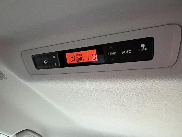 エスクァイア ハイブリッドＧｉ　ワンオーナ　前席シートヒーター　純正１０インチＳＤナビ　ＥＴＣ　バックカメラ　両側パワースライドドア　純正ドラレコ　プッシュスタート　スマートキー　ＬＥＤライト　クルーズコントロール　フルセグＴＶ（24枚目）