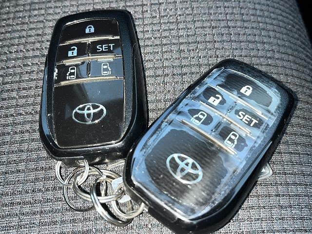 シエンタ ハイブリッド　Ｇ　セーフティーエディションＩＩ　純正９インチナビ　フルセグＴＶ　トヨタセーフティーセンス　ＬＥＤライト　スマートキー　プッシュスタート　両側パワースライド　ＥＴＣ　ドラレコ　純正９インチナビ　フルセグＴＶ　トヨタセーフティーセンス（33枚目）