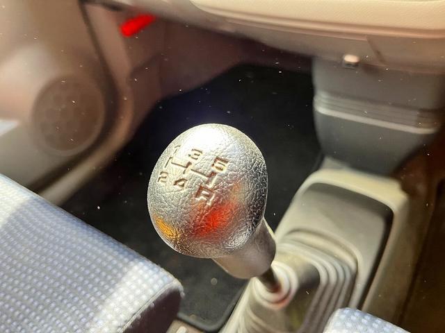 ワゴンR FX 5速マニュアル車 純正CDデッキ キーレスエントリー Wエアバック ABS エアコン パワーステアリング パワーウインドウ 当店下取車(13枚目)