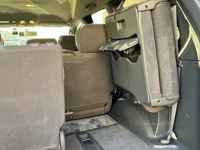 ランドクルーザープラド ＴＸリミテッド　８人乗り　社外メモリーナビ　フルセグ　バックカメラ　純正アルミホイール　ＥＴＣ　社外ＬＥＤ　社外足回り　エアバック　ＡＢＳ　当店下取車（8枚目）