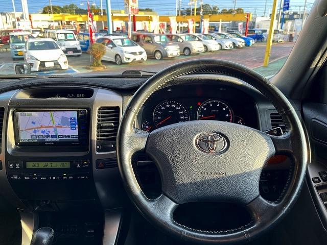 ランドクルーザープラド ＴＸリミテッド　８人乗り　社外メモリーナビ　フルセグ　バックカメラ　純正アルミホイール　ＥＴＣ　社外ＬＥＤ　社外足回り　エアバック　ＡＢＳ　当店下取車（9枚目）