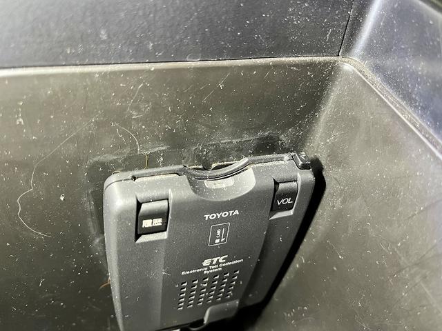 ランドクルーザープラド ＴＸリミテッド　８人乗り　社外メモリーナビ　フルセグ　バックカメラ　純正アルミホイール　ＥＴＣ　社外ＬＥＤ　社外足回り　エアバック　ＡＢＳ　当店下取車（17枚目）