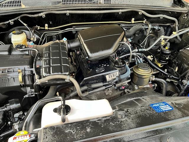 ランドクルーザープラド ＴＸリミテッド　８人乗り　社外メモリーナビ　フルセグ　バックカメラ　純正アルミホイール　ＥＴＣ　社外ＬＥＤ　社外足回り　エアバック　ＡＢＳ　当店下取車（27枚目）