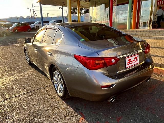 スカイライン ３５０ＧＴ　ハイブリッド　タイプＰ　メーカーＨＤＤナビ　フルセグ　アラウンドビュー　プッシュスタート　キーフリー　ＭＴモードＡＴ　クルーズコントロール　前席パワーシート　前席シートヒーター　ＬＥＤ　ＥＴＣ　当店下取車（6枚目）