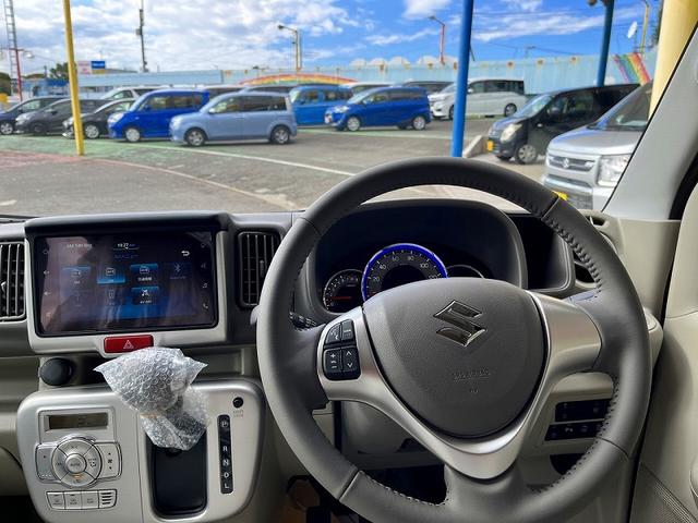 エブリイワゴン ＰＺターボスペシャル　届出済未使用車　スズキセーフティーサポート　アイドリングストップ　純正ディスプレイオーディオ　バックカメラ　プッシュスタート　キーフリー　両側自動ドア　オートステップ　運転席シートヒーター　ＬＥＤ（9枚目）