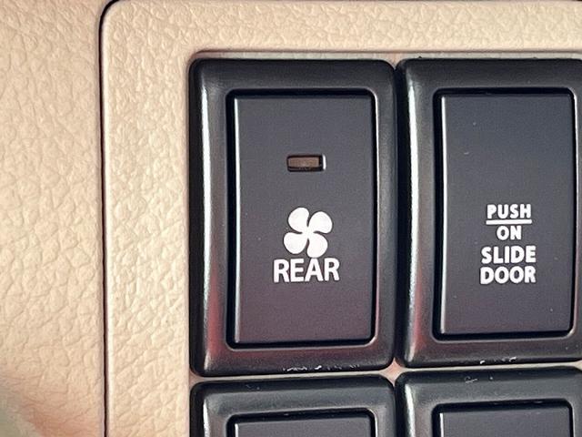 エブリイワゴン ＰＺターボスペシャル　届出済未使用車　スズキセーフティーサポート　アイドリングストップ　純正ディスプレイオーディオ　バックカメラ　プッシュスタート　キーフリー　両側自動ドア　オートステップ　運転席シートヒーター　ＬＥＤ（23枚目）