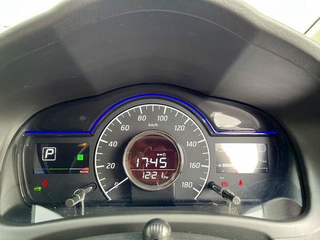 ノート ｅ－パワー　メダリスト　エマージェンシーブレーキ　純正メモリーナビ　フルセグ　アラウンドビューモニター　プッシュスタート　キーフリー　クルーズコントロール　ハーフレザーシート　スマートルームミラー　ドラレコ　ＬＥＤ　ＥＴＣ（10枚目）