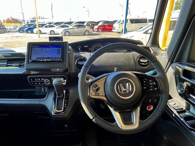 N-BOXカスタム G・Lターボホンダセンシング ワンオーナー ホンダセンシング 社外メモリーナビ フルセグ バックカメラ プッシュスタート キーフリー 両側パワースライドドア クルコン パドルシフト 前席シートヒーター LED ETC 当店下取車(12枚目)