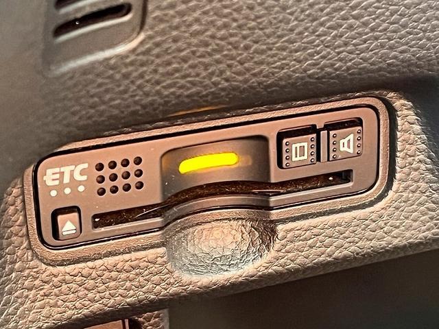 N-BOXカスタム G・Lターボホンダセンシング ワンオーナー ホンダセンシング 社外メモリーナビ フルセグ バックカメラ プッシュスタート キーフリー 両側パワースライドドア クルコン パドルシフト 前席シートヒーター LED ETC 当店下取車(24枚目)