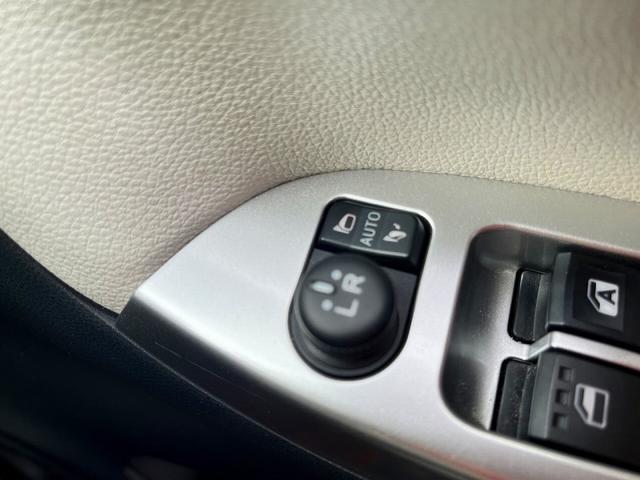 電動格納ミラー装備！狭い道でのすれ違いに威力を発揮します。