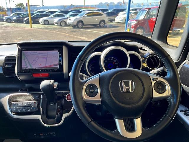 Ｎ－ＢＯＸカスタム Ｇ・ターボＬパッケージ　純正ＳＤナビ　フルセグ　バックカメラ　プッシュスタート　キーフリー　両側自動ドア　パドルシフト　ＨＩＤ　ＥＴＣ　ハーフレザーシート（9枚目）