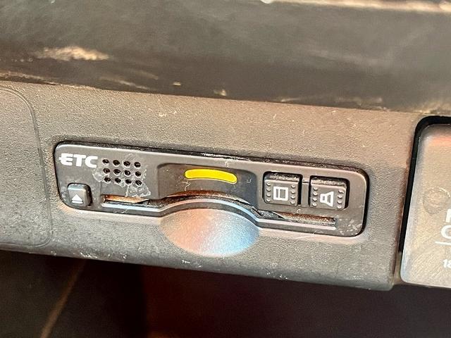 Ｎ－ＢＯＸカスタム Ｇ・ターボＬパッケージ　純正ＳＤナビ　フルセグ　バックカメラ　プッシュスタート　キーフリー　両側自動ドア　パドルシフト　ＨＩＤ　ＥＴＣ　ハーフレザーシート（20枚目）