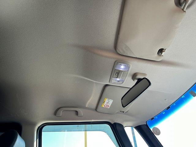 Ｎ－ＢＯＸカスタム Ｇ・ターボＬパッケージ　純正ＳＤナビ　フルセグ　バックカメラ　プッシュスタート　キーフリー　両側自動ドア　パドルシフト　ＨＩＤ　ＥＴＣ　ハーフレザーシート（21枚目）