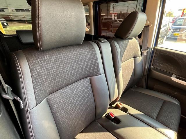 Ｎ－ＢＯＸカスタム Ｇ・ターボＬパッケージ　純正ＳＤナビ　フルセグ　バックカメラ　プッシュスタート　キーフリー　両側自動ドア　パドルシフト　ＨＩＤ　ＥＴＣ　ハーフレザーシート（22枚目）