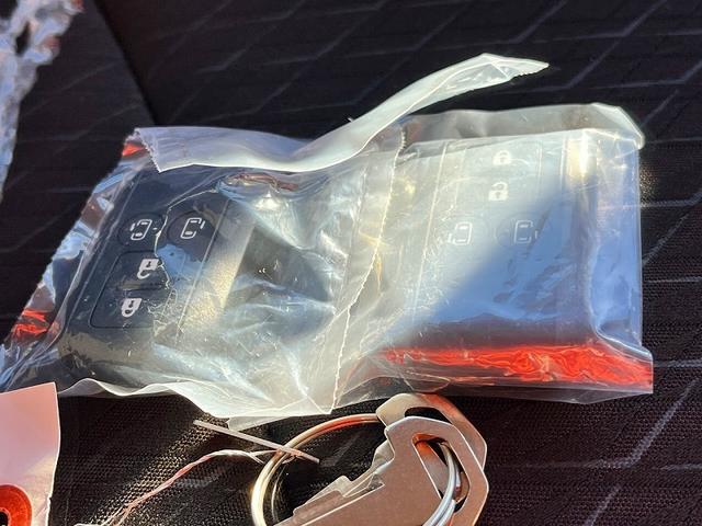 ソリオバンディット ハイブリッドMV 登録済未使用車 セーフティーサポート アイドリングストップ プッシュスタート キーフリー 両側自動ドア クルーズコントロール ヘッドアップディスプレイ LED(16枚目)