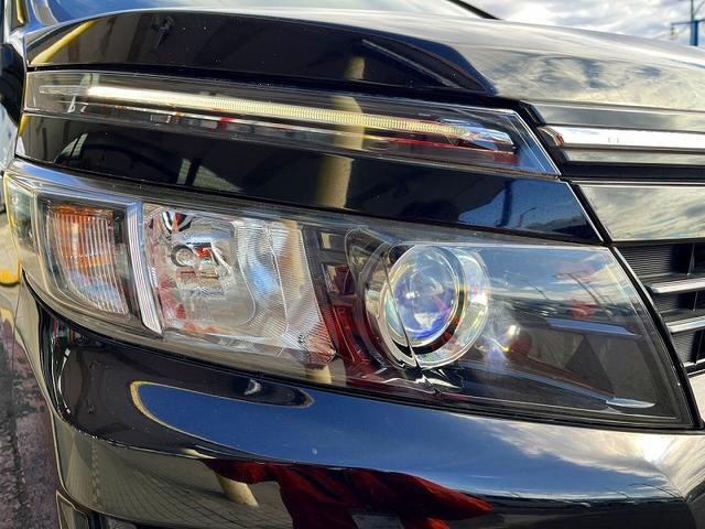 ヴォクシー Ｘ　７人乗　アイドリングストップ　社外メモリーナビ　フルセグ　バックカメラ　左側パワースライドドア　ＭＴモードＡＴ　ＬＥＤ　ＥＴＣ　当店下取車（30枚目）