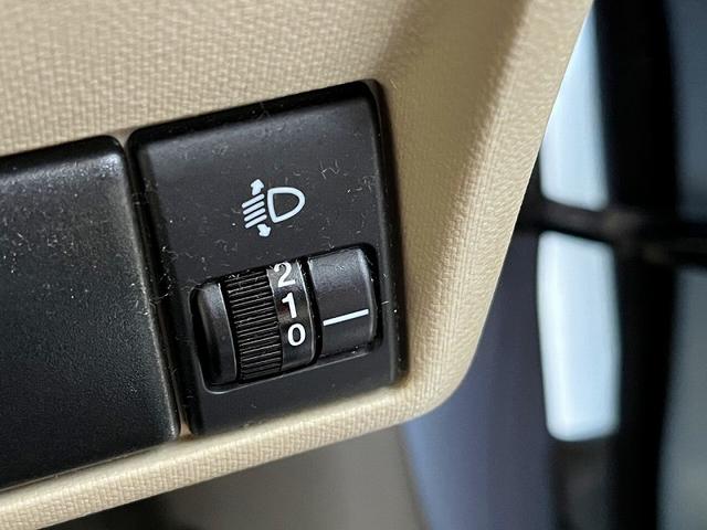 アルト Ｆ　ＥＴＣ　純正ＣＤデッキ　ＥＴＣ　ヘッドライトレベライザー　キーレスエントリー　エアバック　エアコン　パワステ　パワーウインドウ　当店買取車（15枚目）