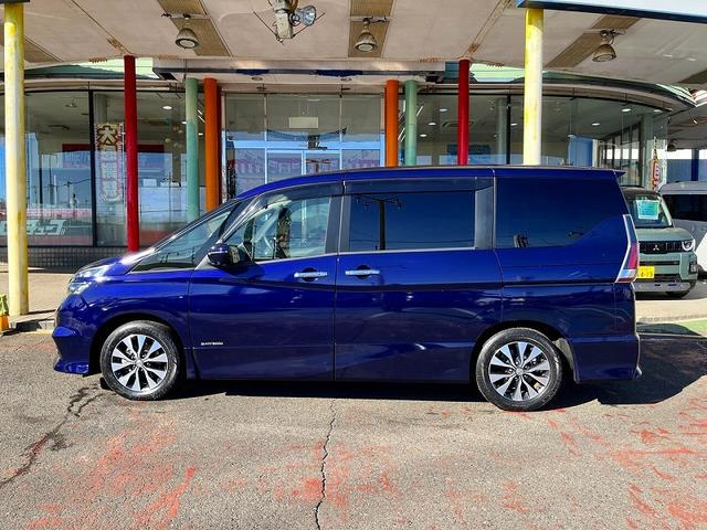 セレナ ハイウェイスター　ＶセレクションＩＩ　ワンオーナー　アイドリングストップ　エマージェンシーブレーキ　プロパイロット　純正ＳＤナビ　フルセグ　フリップダウンモニター　アラウンドビューモニター　両側自動ドア　クルコン　ＬＥＤ　ＥＴＣ　ドラレコ（4枚目）