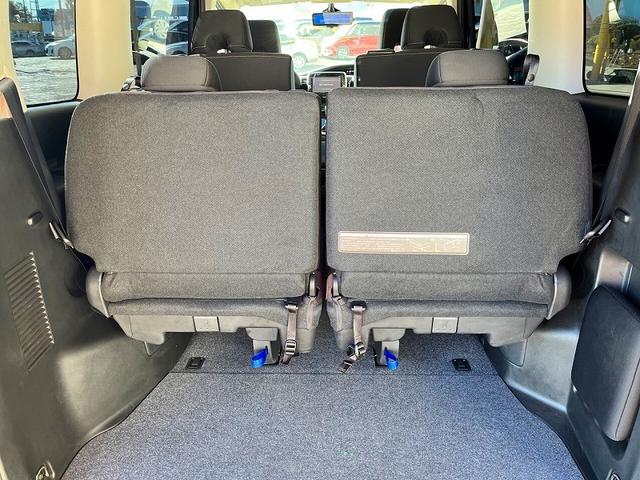 セレナ ハイウェイスター　ＶセレクションＩＩ　ワンオーナー　アイドリングストップ　エマージェンシーブレーキ　プロパイロット　純正ＳＤナビ　フルセグ　フリップダウンモニター　アラウンドビューモニター　両側自動ドア　クルコン　ＬＥＤ　ＥＴＣ　ドラレコ（7枚目）