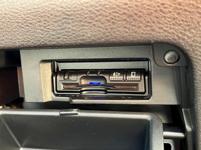 セレナ ハイウェイスター　ＶセレクションＩＩ　ワンオーナー　アイドリングストップ　エマージェンシーブレーキ　プロパイロット　純正ＳＤナビ　フルセグ　フリップダウンモニター　アラウンドビューモニター　両側自動ドア　クルコン　ＬＥＤ　ＥＴＣ　ドラレコ（21枚目）