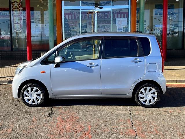 ムーヴ Ｌ　アイドリングストップ　純正ＳＤナビ　ワンセグ　バックカメラ　キーレス　電動格納ミラー　ヘッドライトレベライザー　エアバック　ＡＢＳ（4枚目）