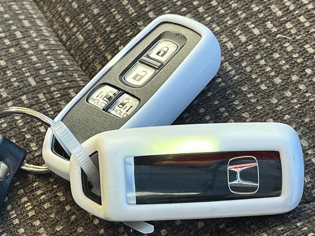 Ｎ－ＢＯＸ Ｌ・ターボ　ホンダセンシング　純正ＳＤナビ　フルセグ　バックカメラ　プッシュスタート　キーフリー　両側自動ドア　前席シートヒーター　クルーズコントロール　パドルシフト　前後ドラレコ　ＬＥＤ　ＥＴＣ（19枚目）