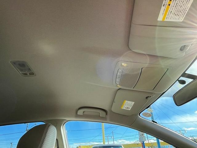 シルフィ Ｇ　純正ＳＤナビ　フルセグ　バックカメラ　プッシュスタート　キーフリー　コーナーセンサー　ＨＩＤ　ＥＴＣ　純正アルミ　走行８０００ＫＭ（18枚目）