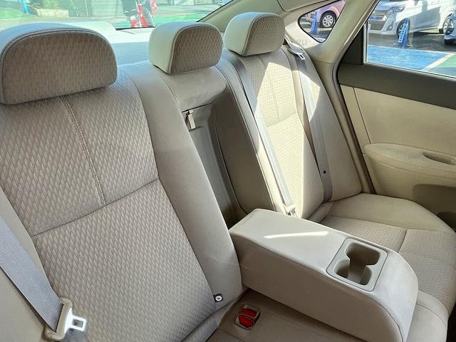 シルフィ Ｇ　純正ＳＤナビ　フルセグ　バックカメラ　プッシュスタート　キーフリー　コーナーセンサー　ＨＩＤ　ＥＴＣ　純正アルミ　走行８０００ＫＭ（20枚目）