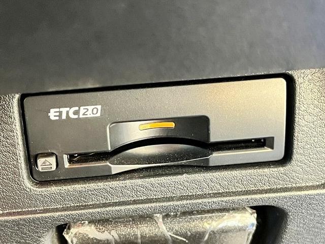 ノート Ｘ　ワンオーナー　プロパイロット　エマージェンシーブレーキ　純正メモリーナビ　フルセグ　アラウンドビュー　プッシュスタート　キーフリー　スマートルームミラー　クルーズコントロール　ＬＥＤ　ＥＴＣ２．０（23枚目）