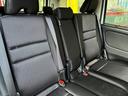 ゆったり座れるリアシート!