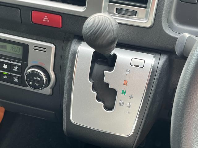 ハイエースワゴン ＧＬ　ワンオーナー　寒冷地仕様　パノラミックビューモニター　パワースライドドア　リアフォグランプ　ＬＥＤヘッドライト　イージークローザー　トヨタセーフティーセンス　キーフリー　プッシュスタート（17枚目）