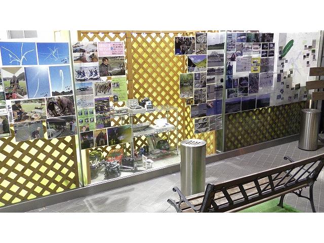 タント ファンクロスリミテッド　登録届出済未使用車　純正９インチディスプレイオーディオ　全方位カメラ　ビルトインＥＴＣ　両側パワースライドドア　ステアリングリモコン　クルーズコントロール　電動パーキングブレーキ　スマートアシスト（40枚目）