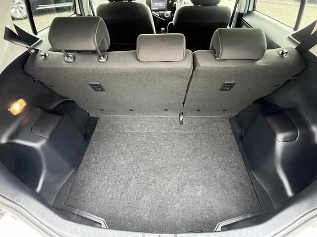 アクア Ｓスタイルブラック　純正ＳＤナビ　地デジＴＶ　全方位カメラ　ビルトインＥＴＣ２．０　トヨタセーフティーセンス　車線逸脱防止機能　オートリトラミラー　オートハイビーム　ステアリングリモコン　キーフリー　プッシュスタート（6枚目）