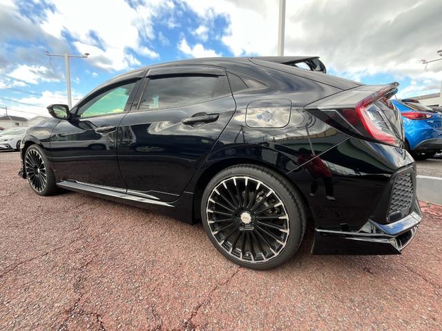 シビック ハッチバック ホンダセンシング 純正ナビ フルセグTV バックカメラ ホンダセンシング ビルトインETC ステアリングリモコン クルーズコントロール 無限アルミホイール 電動パーキングブレーキ ブレーキオートホールド(5枚目)