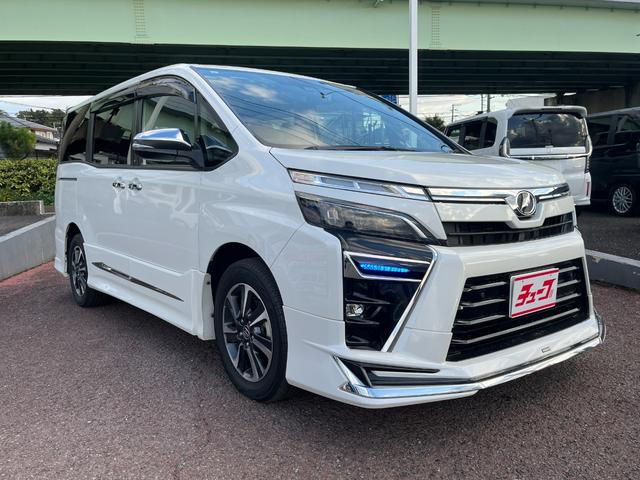 ヴォクシー ZS 煌II 純正ナビ フルセグTV トヨタセーフティーセンス 両側パワースライドドア ステアリングリモコン クルーズコントロール ビルトインETC2.0 純正アルミホイール モデリスタエアロ ドライブレコーダー(2枚目)