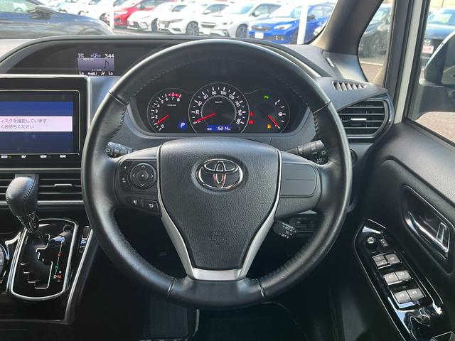 ヴォクシー ZS 煌II 純正ナビ フルセグTV トヨタセーフティーセンス 両側パワースライドドア ステアリングリモコン クルーズコントロール ビルトインETC2.0 純正アルミホイール モデリスタエアロ ドライブレコーダー(14枚目)