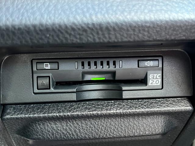 ヴォクシー ZS 煌II 純正ナビ フルセグTV トヨタセーフティーセンス 両側パワースライドドア ステアリングリモコン クルーズコントロール ビルトインETC2.0 純正アルミホイール モデリスタエアロ ドライブレコーダー(24枚目)