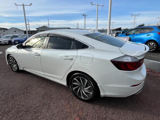 インサイト ＥＸ　純正ナビ　フルセグＴＶ　バックカメラ　ビルトインＥＴＣ２．０　ホンダセンシング　ステアリングリモコン　クルーズコントロール　電動パーキングブレーキ　ブレーキオートホールド　純正アルミホイール（5枚目）