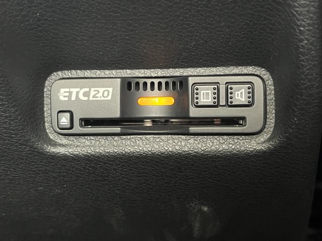 インサイト ＥＸ　純正ナビ　フルセグＴＶ　バックカメラ　ビルトインＥＴＣ２．０　ホンダセンシング　ステアリングリモコン　クルーズコントロール　電動パーキングブレーキ　ブレーキオートホールド　純正アルミホイール（23枚目）