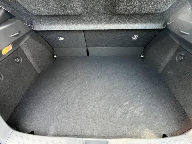 Ｃ－ＨＲ Ｇ　モード　ネロ　セーフティプラスＩＩ　マルチメディアナビ　全方位カメラ　ビルトインＥＴＣ２．０　ステアリングリモコン　クルーズコントロール　プリクラッシュセーフティー　ブラインドスポットモニター　シートヒーター　純正アルミホイール（6枚目）