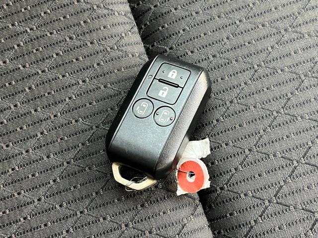 スペーシアカスタム ハイブリッドＸＳ　社外ナビ　フルセグＴＶ　全方位カメラ　両側パワースライドドア　スズキセーフティーサポート　ステアリングリモコン　クルーズコントロール　ドライブレコーダー　運転席シートヒーター　純正アルミホイール（25枚目）