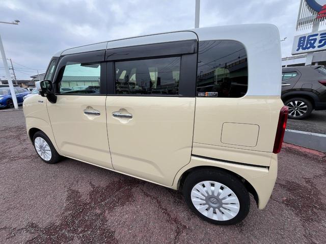 ワゴンＲスマイル ハイブリッドＸ　メーカーオプション９インチナビ　全方位カメラ　両側パワースライドドア　スズキセーフティーサポート　ステアリングリモコン　ＬＥＤヘッドライト　オートリトラミラー　ウィンカーミラー（5枚目）