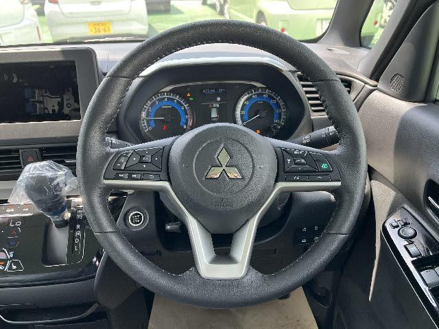デリカミニ Ｇ　プレミアム　届出済み未使用車　ハーフレザーシート　ＬＥＤヘッドライト　ＬＥＤフォグランプ　ステアリングスイッチ　クルーズコントロール　電動パーキング　マイパイロット　両側パワースライドドア　アラウンドビューモニタ（15枚目）