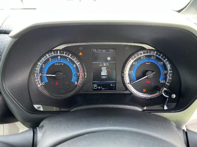 デリカミニ Ｔ　プレミアム　届出済み未使用車　ハーフレザーシート　ＬＥＤヘッドライト　ＬＥＤフォグランプ　ステアリングスイッチ　クルーズコントロール　電動パーキング　マイパイロット　両側パワースライドドア　アラウンドビューモニタ（4枚目）