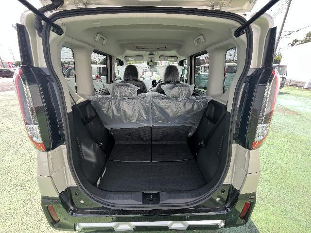 デリカミニ Ｔ　プレミアム　届出済み未使用車　ハーフレザーシート　ＬＥＤヘッドライト　ＬＥＤフォグランプ　ステアリングスイッチ　クルーズコントロール　電動パーキング　マイパイロット　両側パワースライドドア　アラウンドビューモニタ（18枚目）